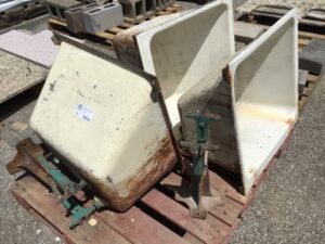 Sink Utility Tub - - Standard - One Leg, Enameled - White Cast Iron