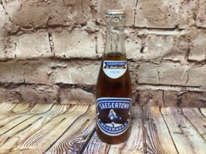 Specialty Collectible - Saegertown Beverages - Cherry Soda - 7oz, The Aristocrat