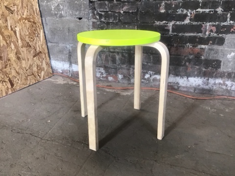 スツール IKEA FROSTA IKEA + FROSTA Stackable Stool