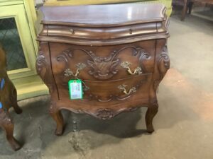 English Style Carved Front Wood 3 Drawer End Table
