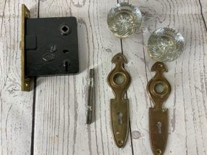 Door Hardware Knob Set - Corbin - Spiral Glass, Full Set
