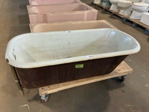 Tub - Clawfoot - With Legs - White