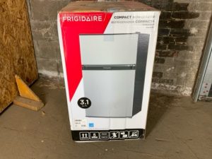 Refrigerator Top Freezer - Frigidaire - FFPS3133UM, 3.1 cuft Compact - Metallic