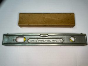 Hardware / Tools - Mayes Bros Tool. - 9in Aluminum Torpedo Level , W/ Box