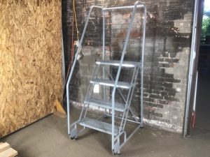 Hardware - Tilt N Roll - 4 Step Work Platform - Mobil - Steel
